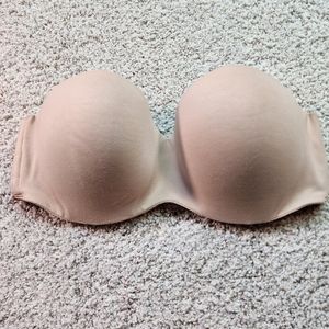 VICTORIA'S SECRET Body Underwire Lightly Lined Strapless Bra